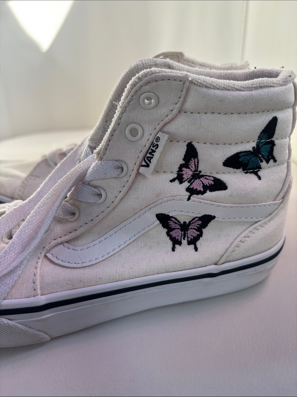 Kids Vans High-Top Butterfly Canvas Sneakers - White